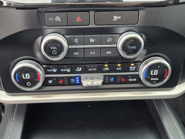 Certified 2024 Ford Expedition XLT image 18