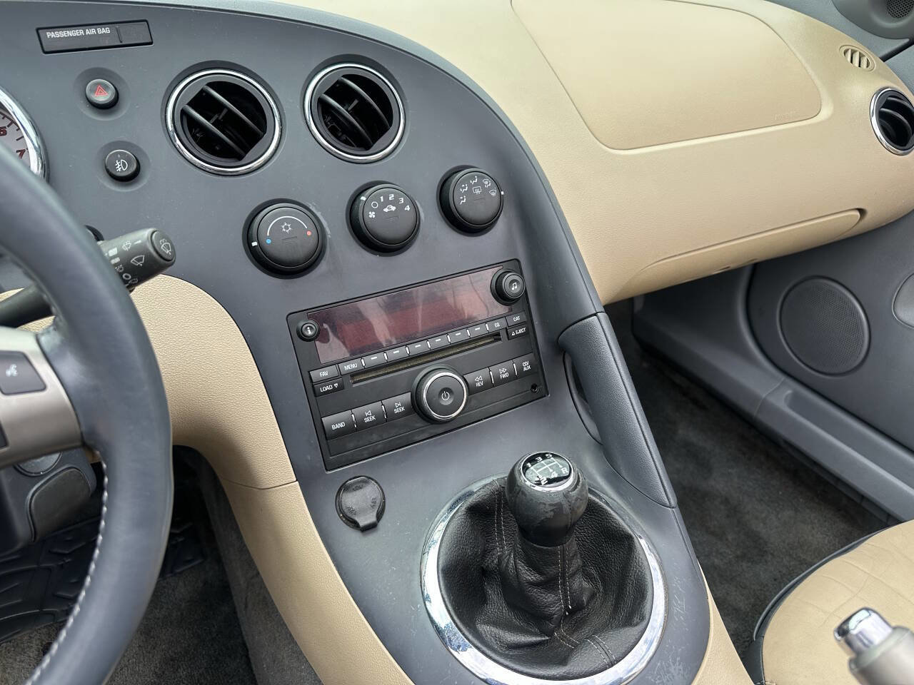 Used 2006 Pontiac Solstice Convertible w/ Premium Package image 14