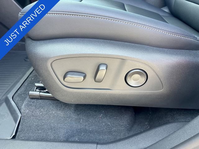 New 2026 Chevrolet Traverse LT w/ Driver Confidence Package FWD image 12