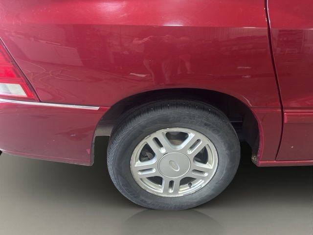 Used 2005 Ford Freestar SEL FWD image 34