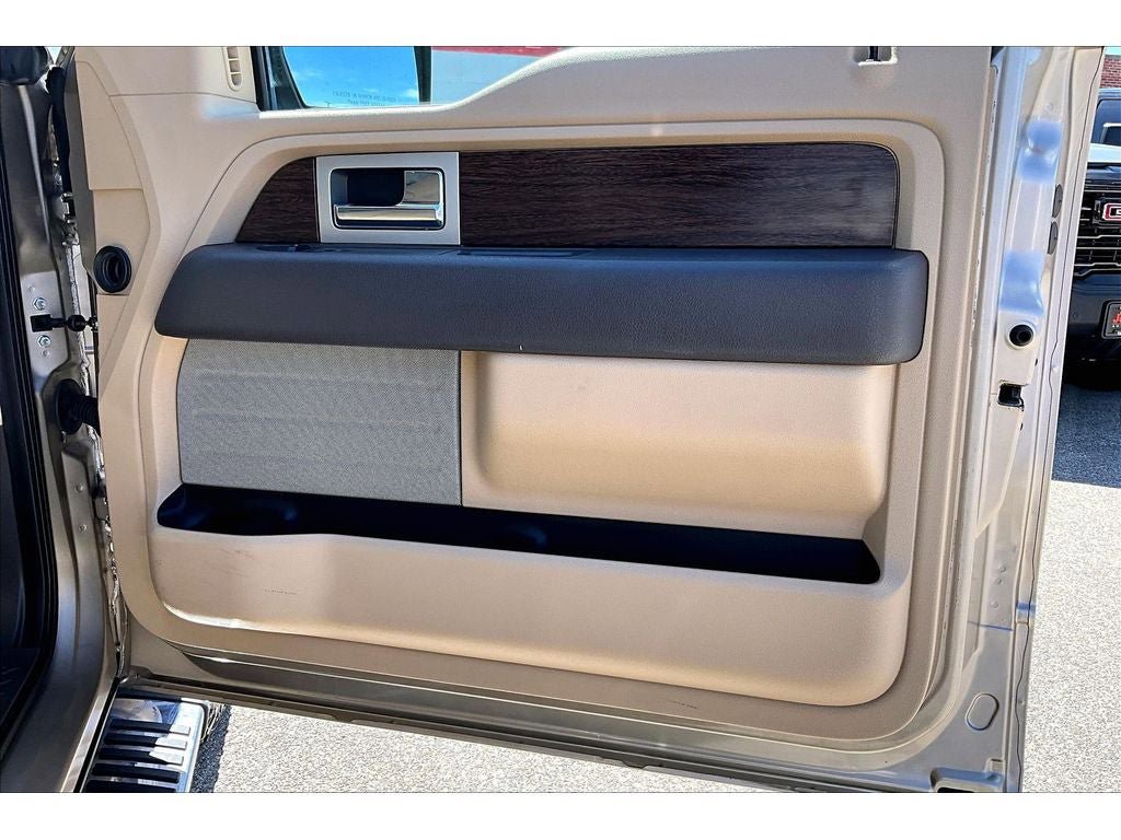 Used 2013 Ford F150 Lariat w/ Lariat Chrome Pkg AWD/4WD image 19