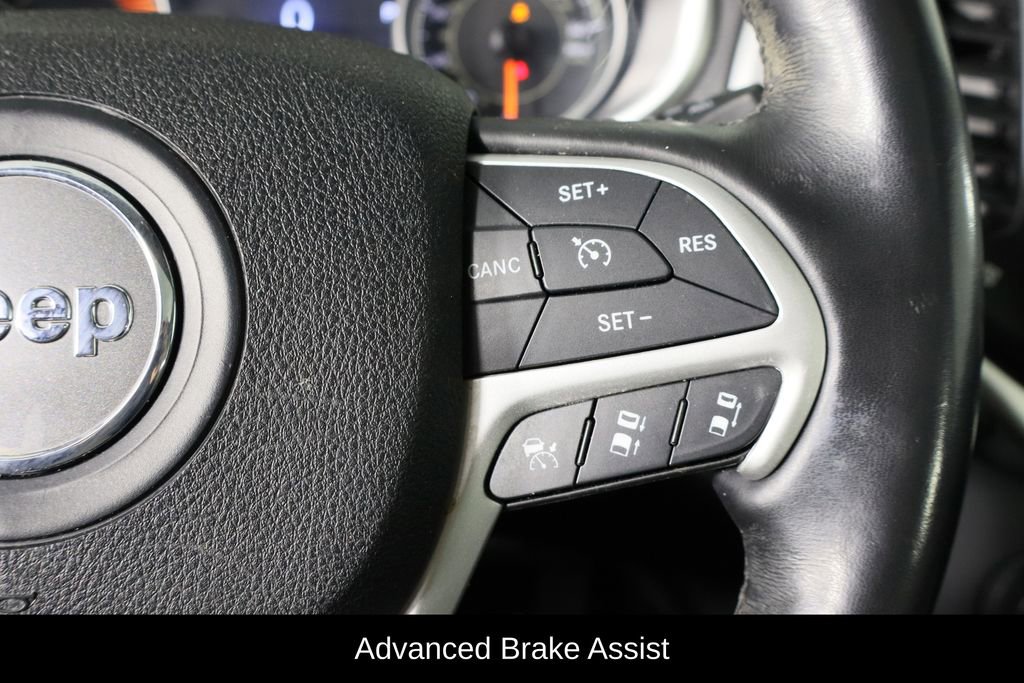 Used 2016 Jeep Cherokee Limited w/ Luxury Group image 10