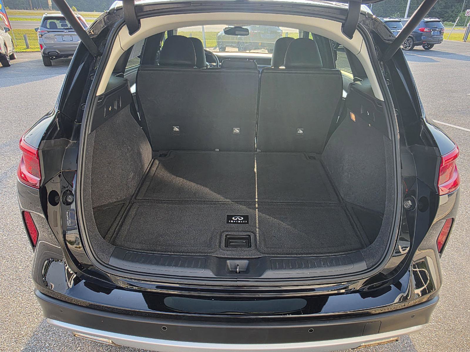 Used 2019 INFINITI QX50 Essential w/ Premium Heat Package image 16