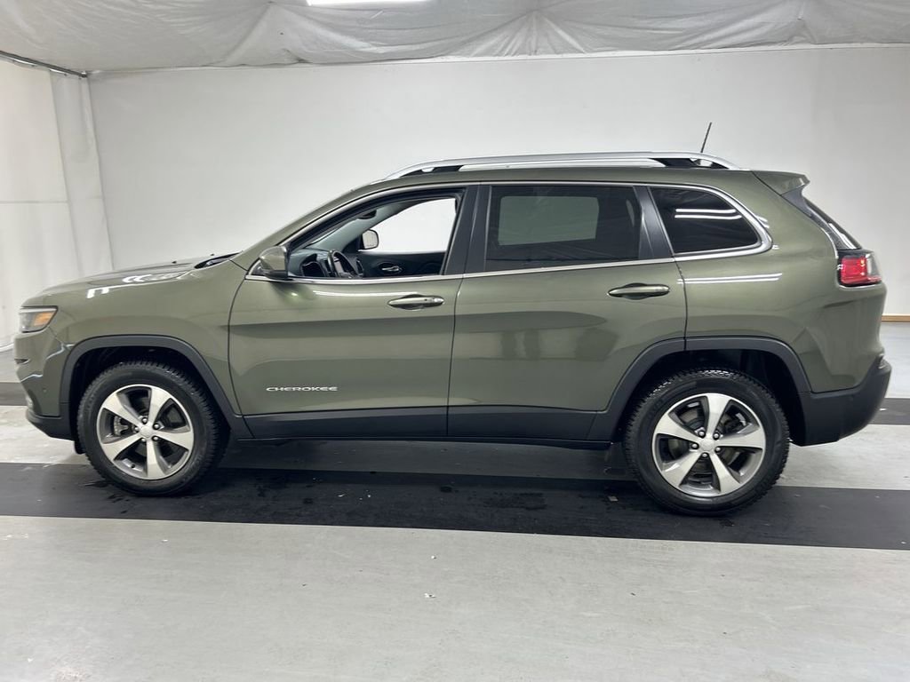 Used 2021 Jeep Cherokee Limited image 6