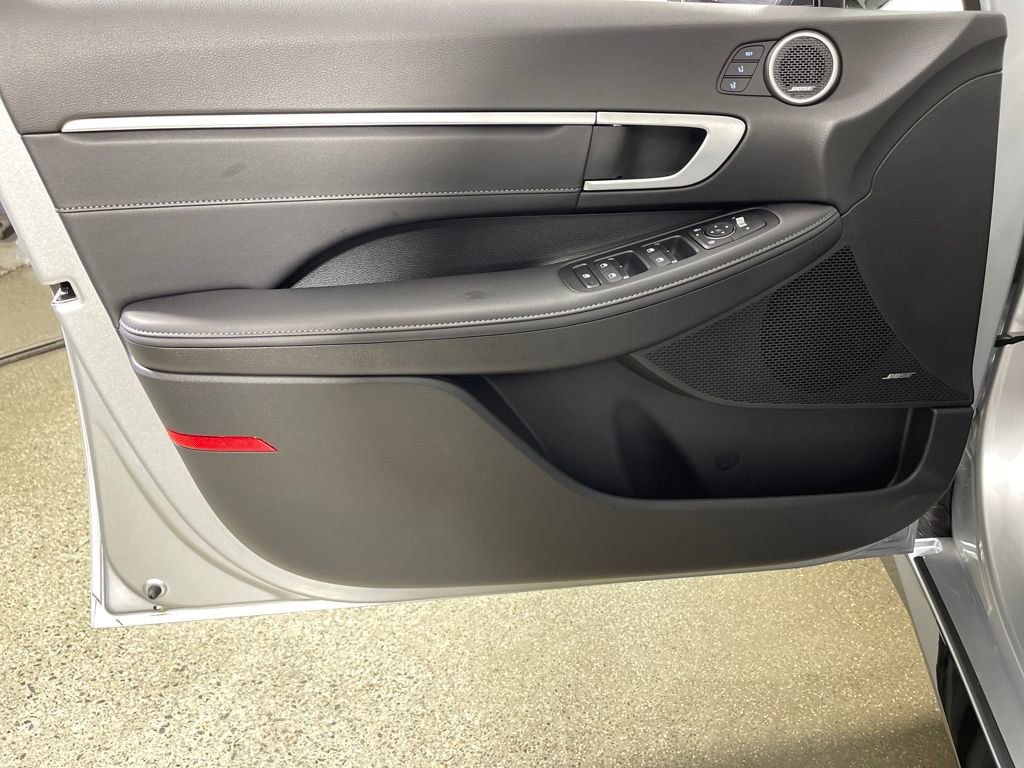 New 2026 Hyundai Sonata Limited image 23
