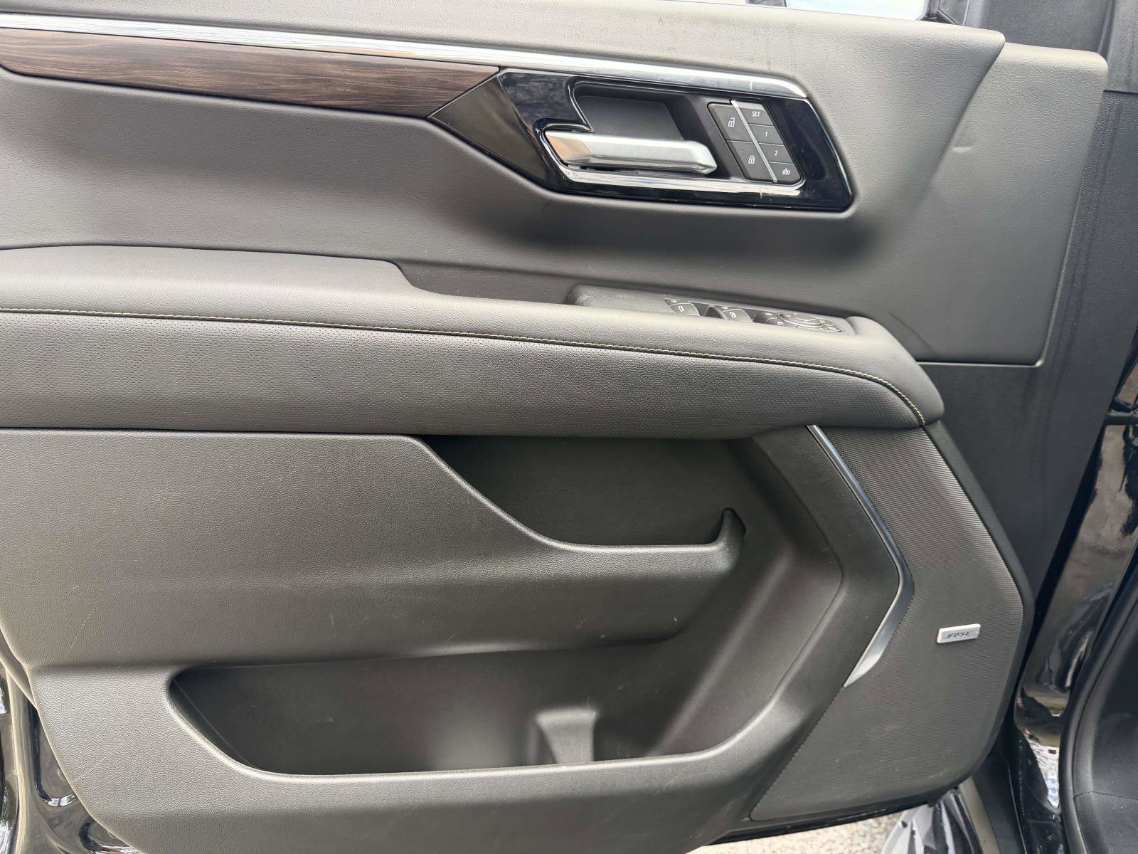 Certified 2025 Chevrolet Tahoe Premier image 18