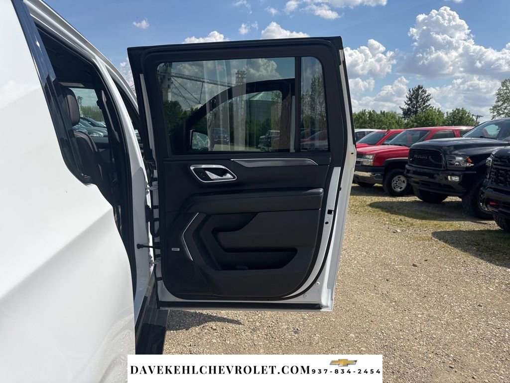 Certified 2022 Chevrolet Suburban RST w/ Luxury Package AWD/4WD image 44