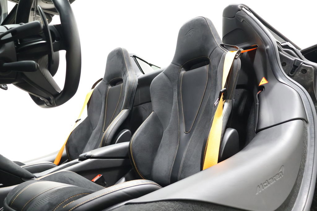 Used 2020 McLaren 720S Spider image 43