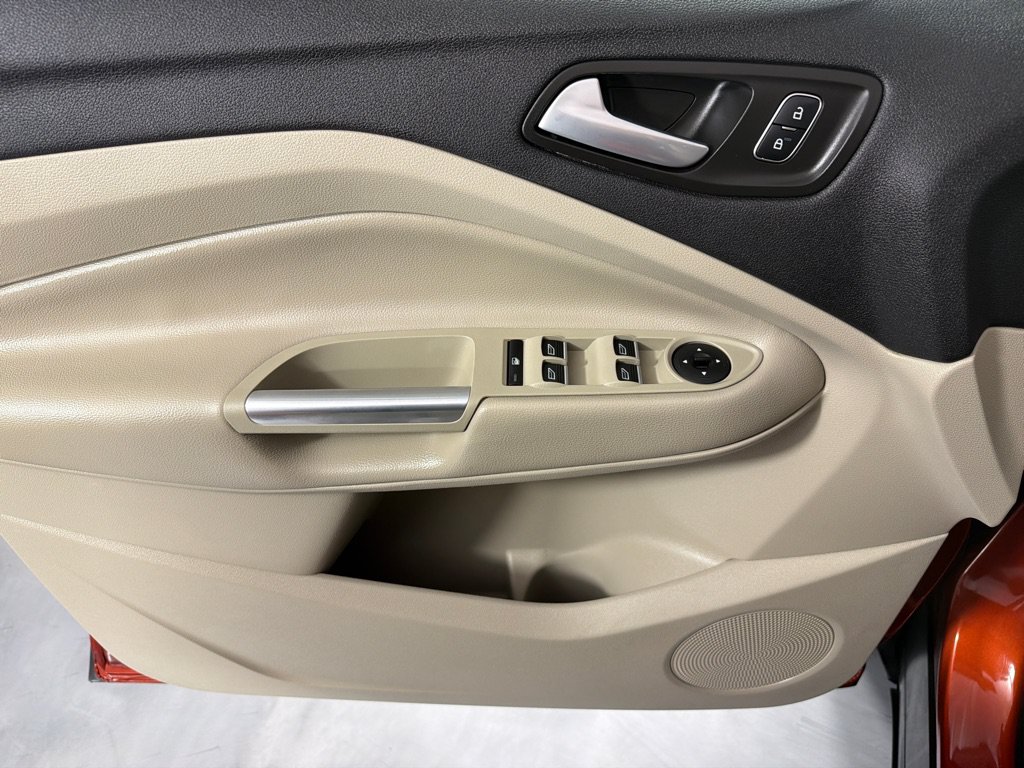 Used 2019 Ford Escape SE FWD image 11