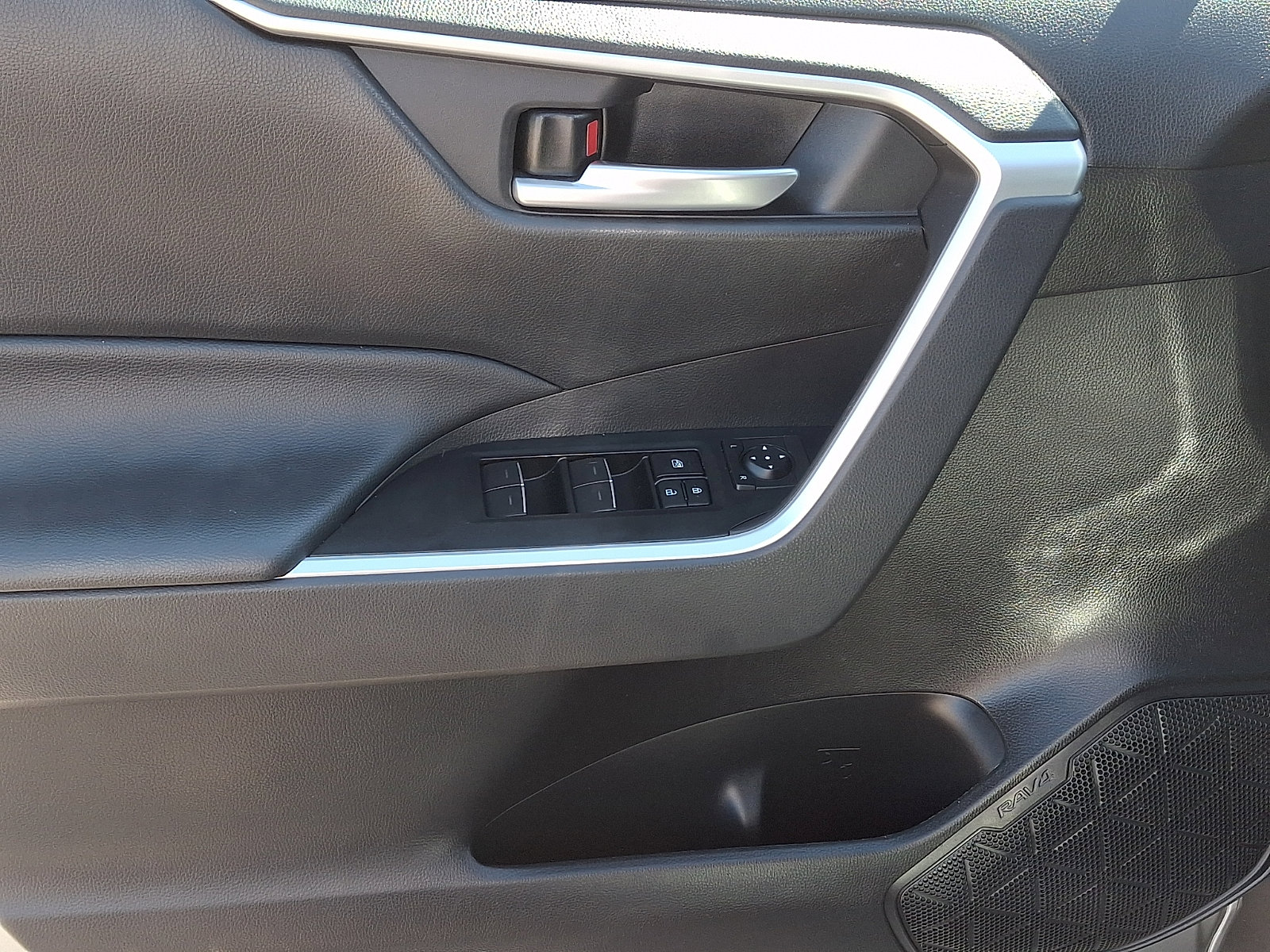 Certified 2024 Toyota RAV4 XLE AWD/4WD image 13