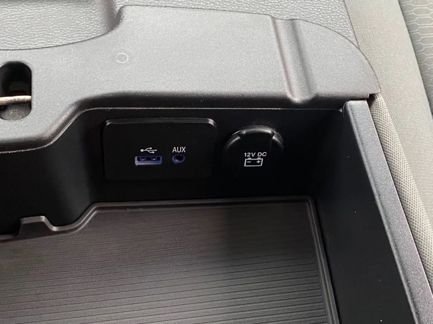 Used 2017 RAM 2500 SLT image 26