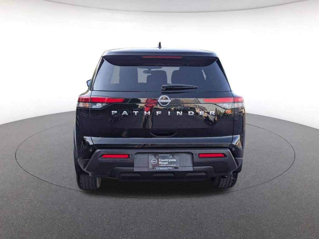 Used 2024 Nissan Pathfinder S FWD image 6