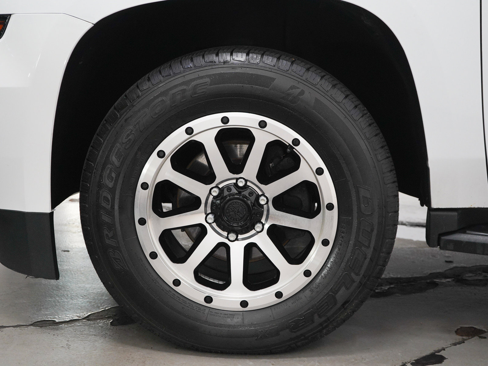 Used 2019 Chevrolet Tahoe LS AWD/4WD image 28