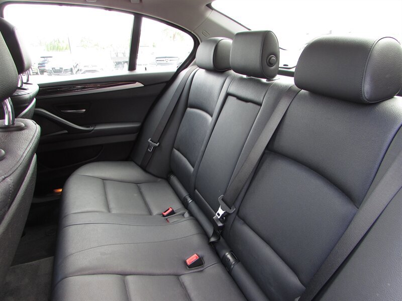 Used 2015 BMW 528i Sedan RWD image 24