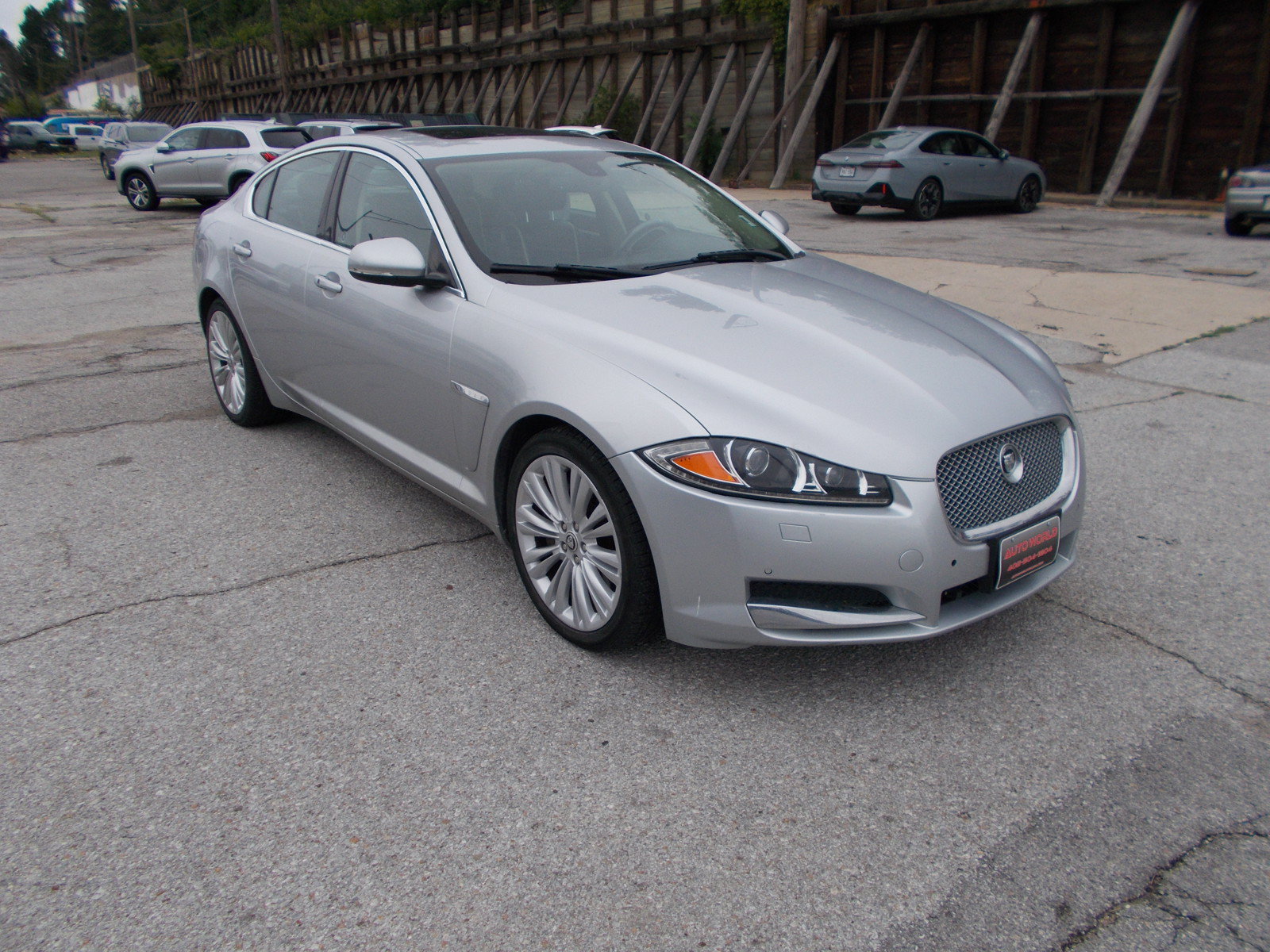 Used 2012 Jaguar XF Portfolio RWD image 3