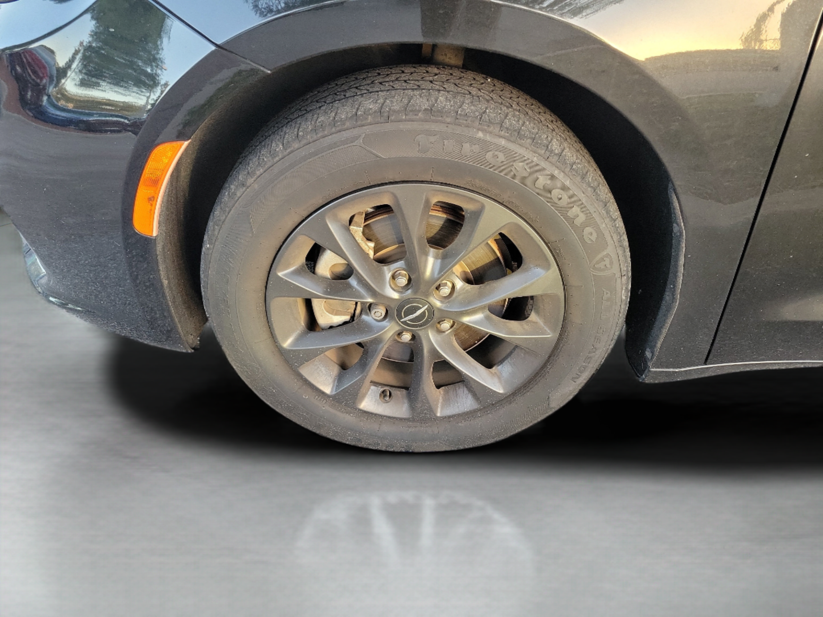 Used 2021 Chrysler Pacifica Touring-L w/ S Appearance Package FWD image 31