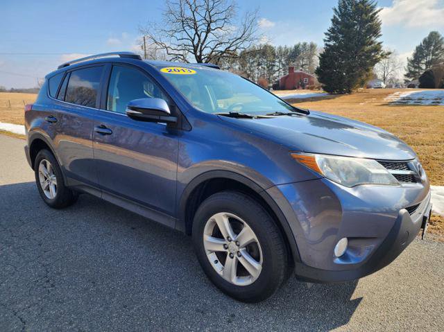 Used 2013 Toyota RAV4 XLE AWD/4WD image 4
