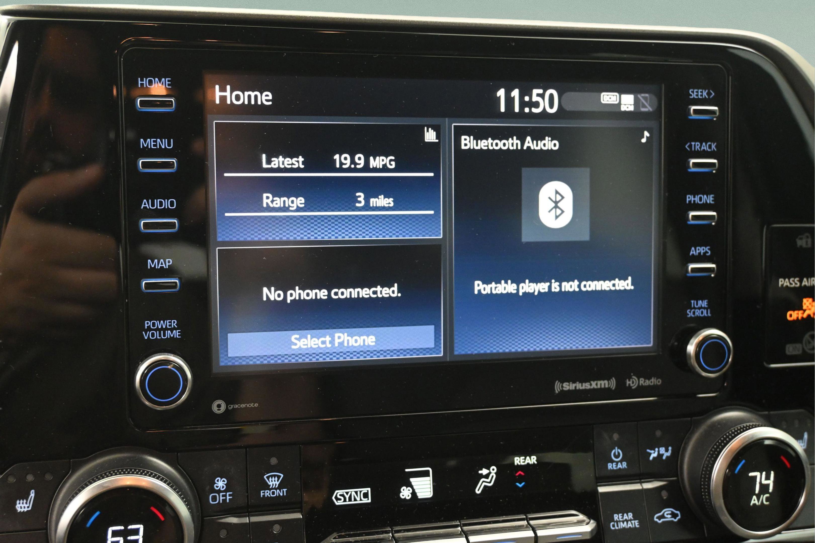 Used 2020 Toyota Highlander XLE AWD/4WD image 28