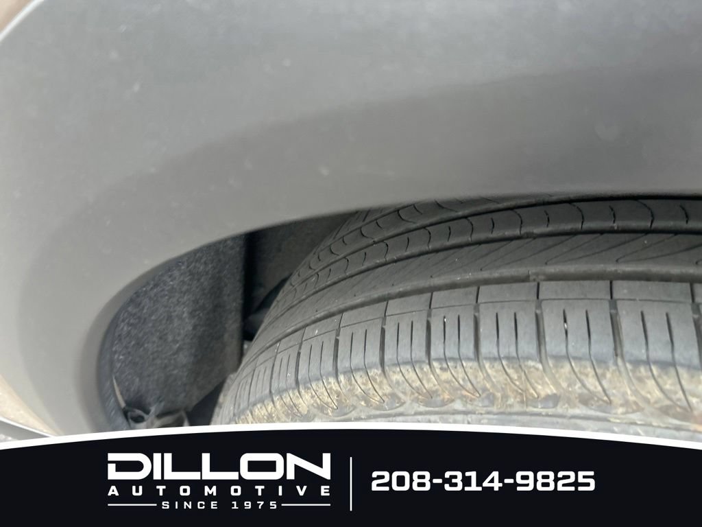 Used 2025 Nissan Rogue SV AWD/4WD image 27