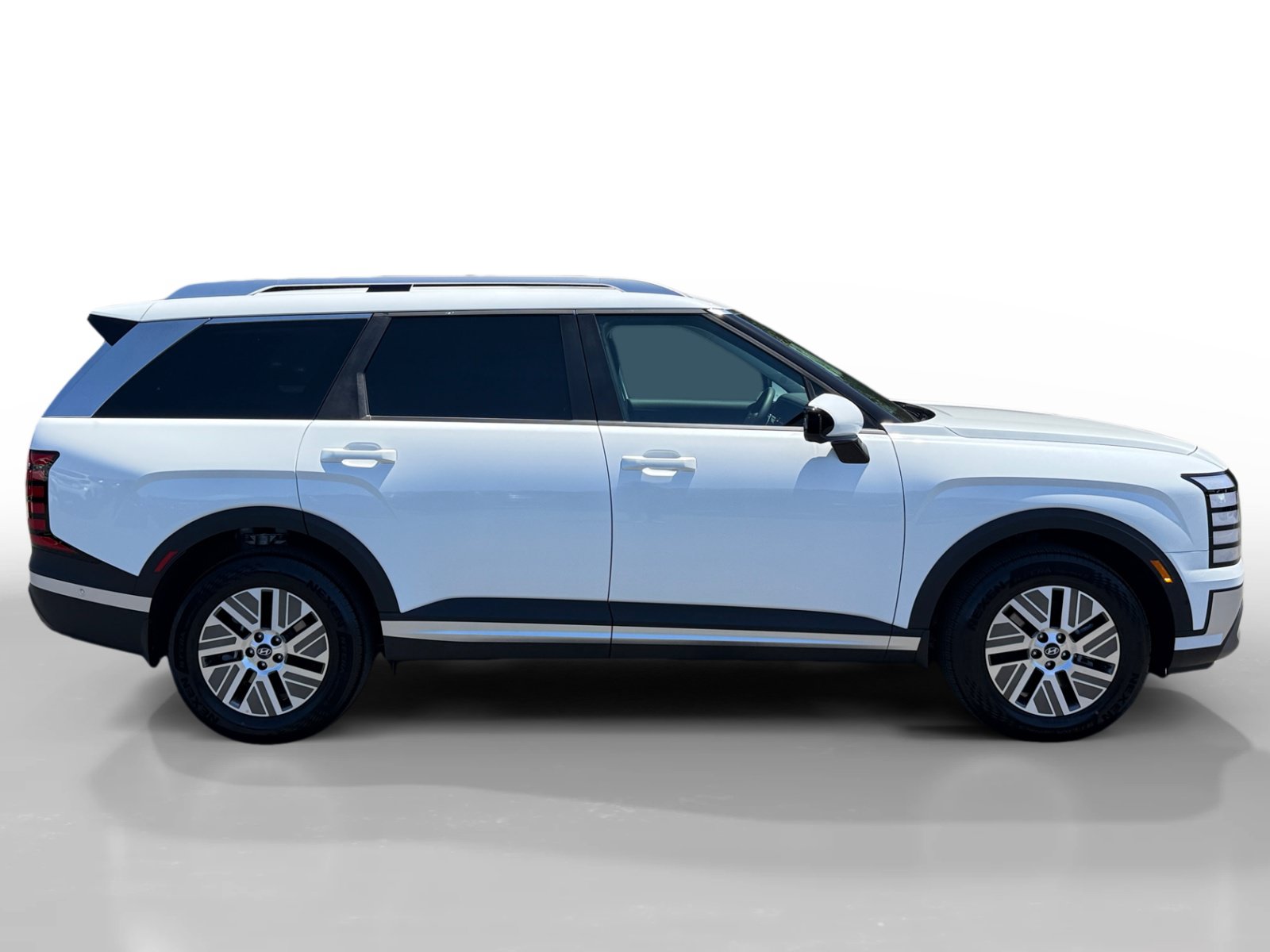 Certified 2026 Hyundai Palisade SEL Premium FWD image 6