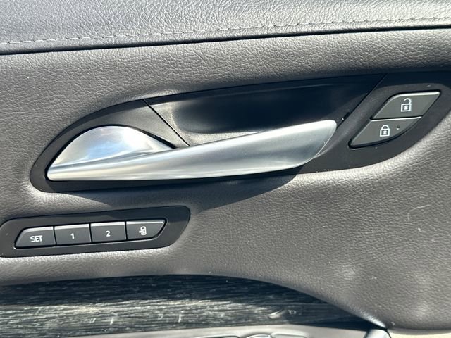 Used 2023 Cadillac XT4 Premium Luxury image 30