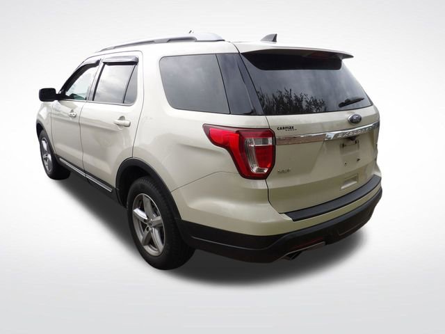 Used 2018 Ford Explorer XLT FWD image 12