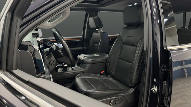Used 2022 GMC Sierra 1500 Denali AWD/4WD image 9
