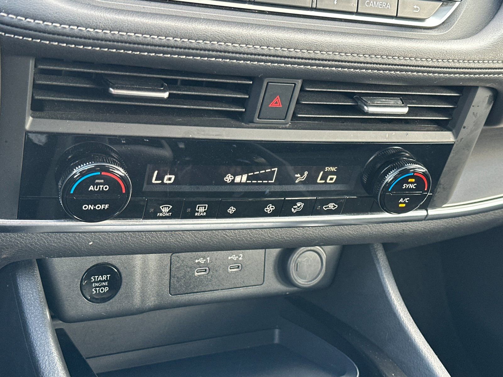 Used 2025 Nissan Rogue SV image 19