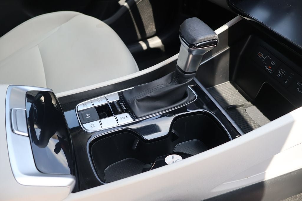 Used 2025 Hyundai Tucson SEL FWD image 16