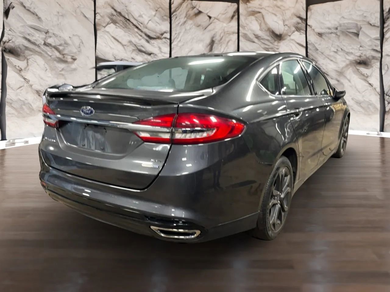Used 2018 Ford Fusion SE w/ Equipment Group 201A image 8