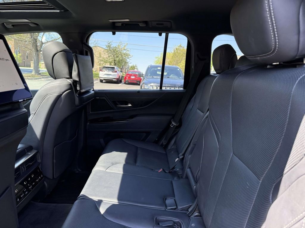 Used 2023 Lexus LX 600 4WD w/ Appearance Package image 18