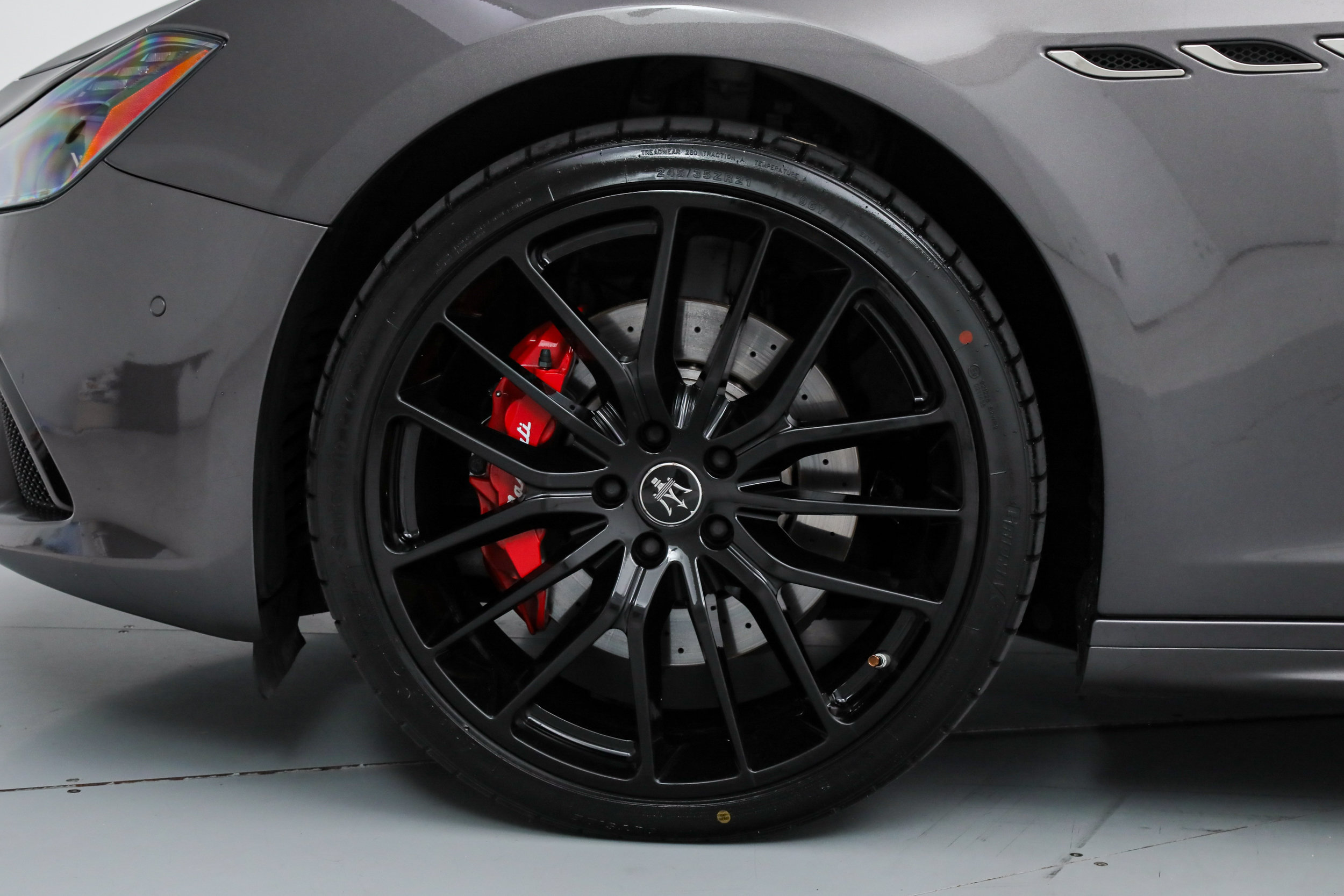 Certified 2023 Maserati Ghibli Modena RWD image 19