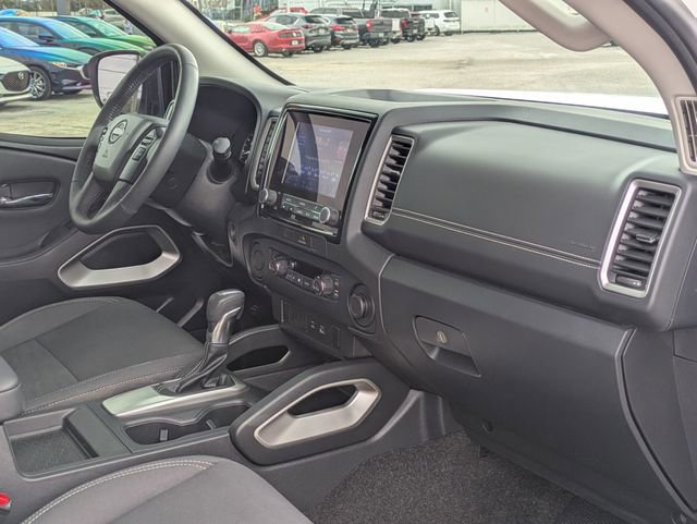 Used 2022 Nissan Frontier SV image 31