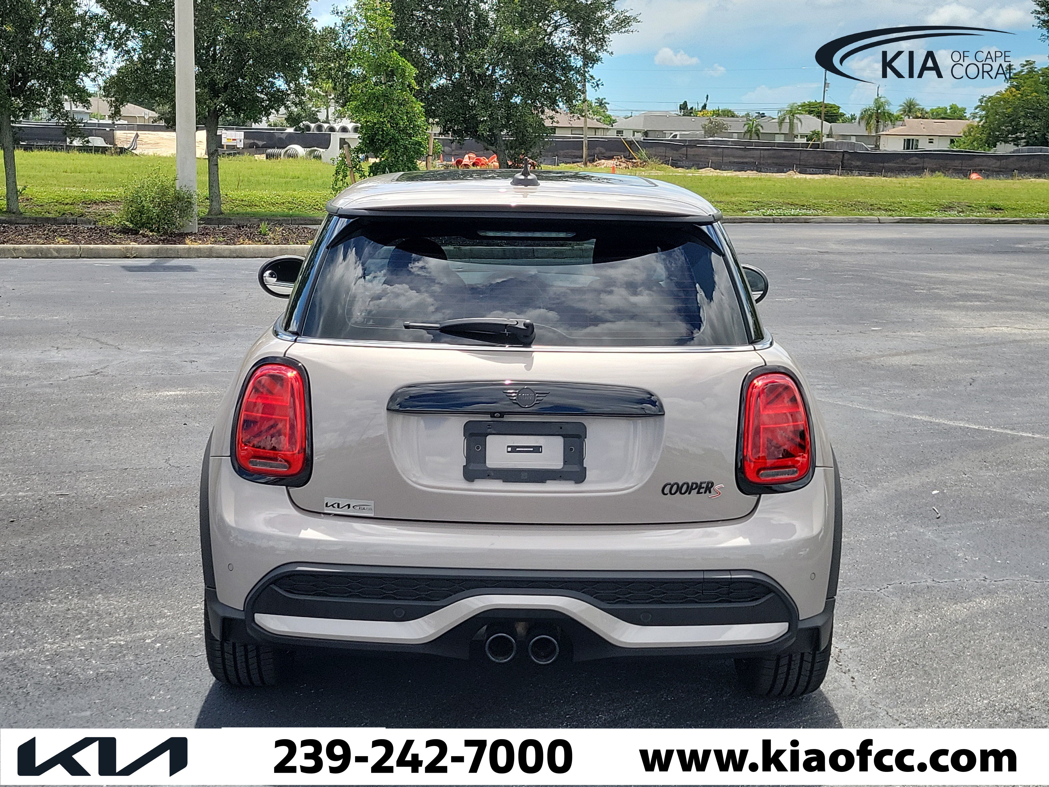 Used 2024 MINI Cooper S FWD image 5