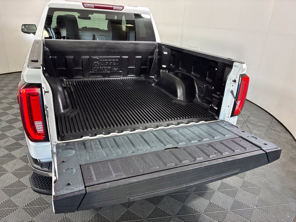 Used 2025 GMC Sierra 1500 SLT AWD/4WD image 30