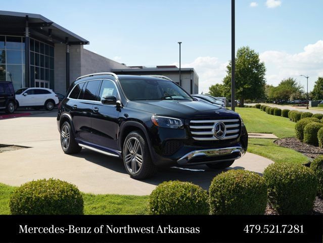 Used 2026 Mercedes-Benz GLS 450 4MATIC image 1