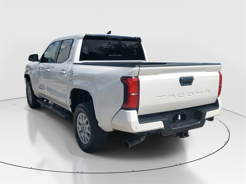 Used 2024 Toyota Tacoma SR5 w/ SR5 Upgrade Package image 5