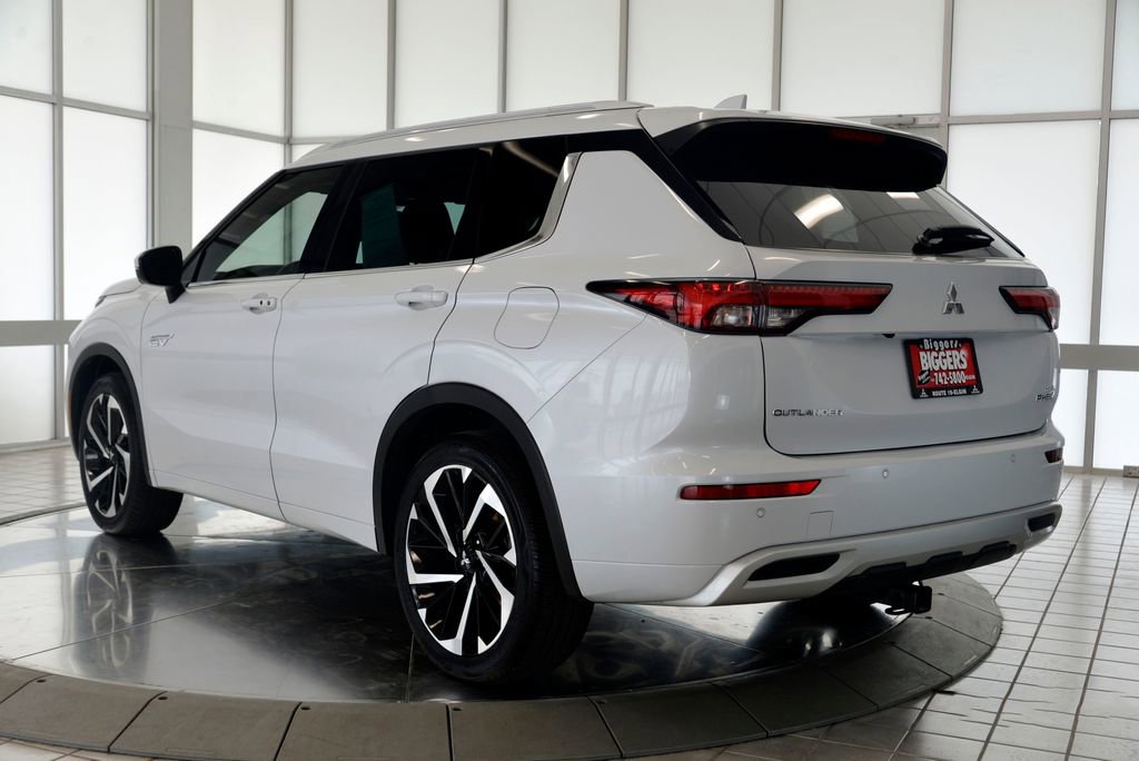 Used 2023 Mitsubishi Outlander SEL AWD/4WD image 6