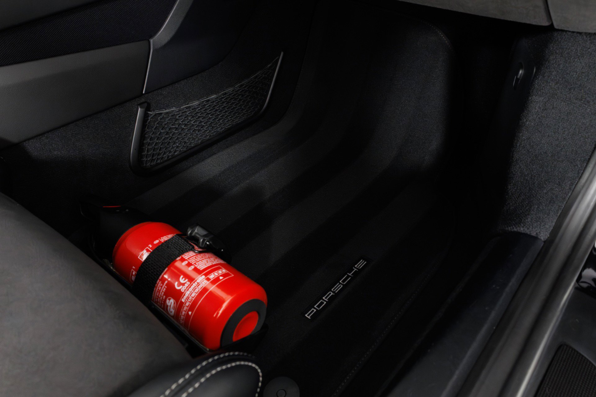 Used 2016 Porsche Cayman GT4 RWD image 36