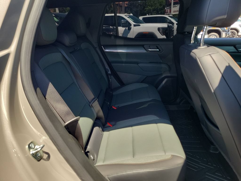 Used 2026 GMC Terrain AT4 AWD/4WD image 27
