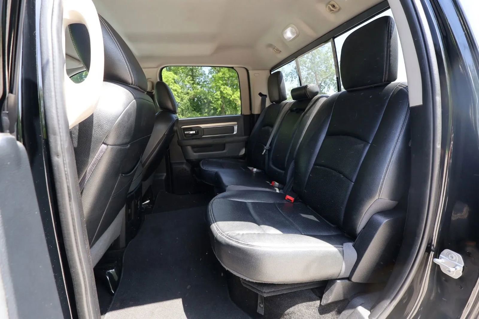 Used 2015 RAM 1500 Lone Star RWD image 14