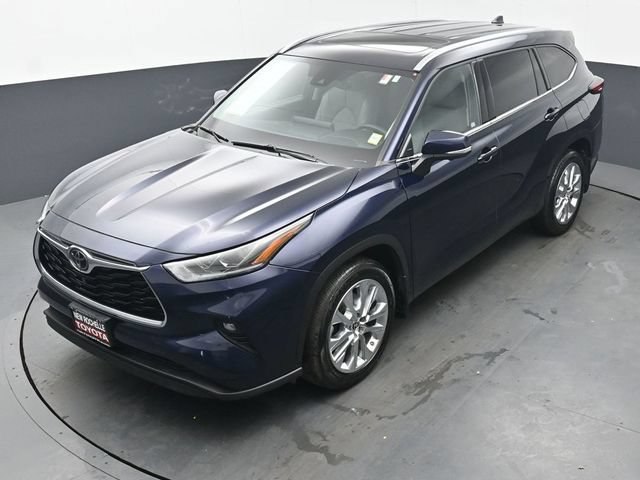 Certified 2024 Toyota Highlander Limited AWD/4WD image 38
