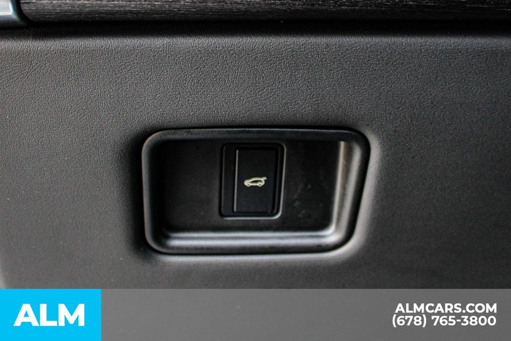 Used 2024 Land Rover Range Rover SE image 31