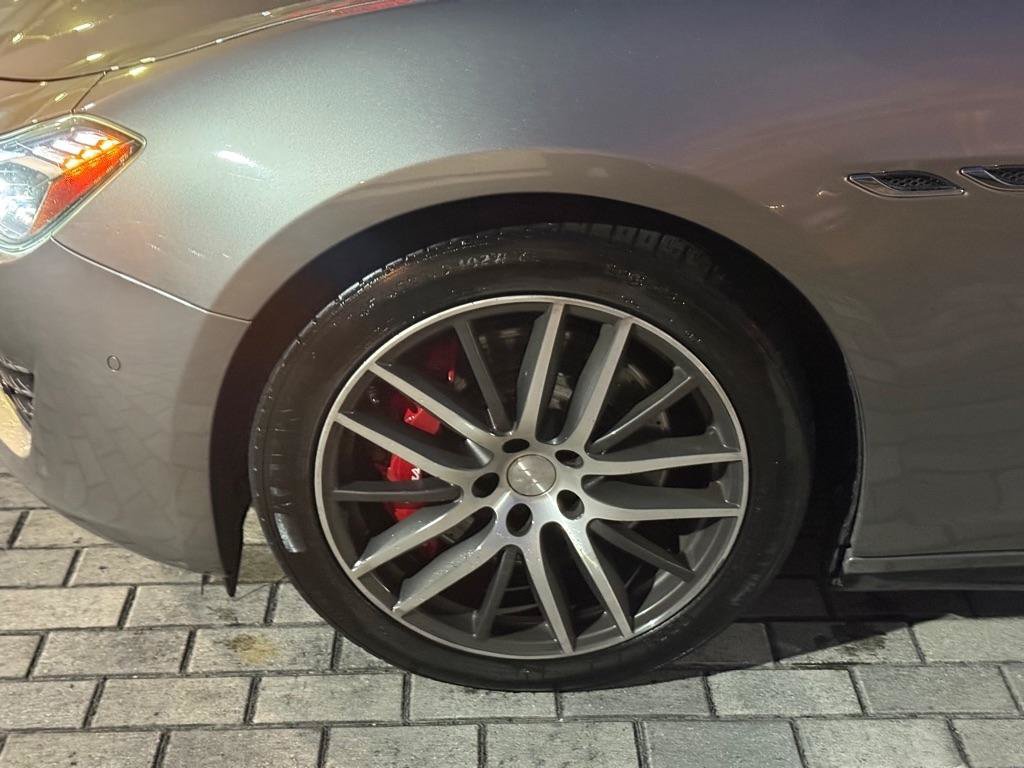 Used 2019 Maserati Ghibli S Q4 AWD/4WD image 30