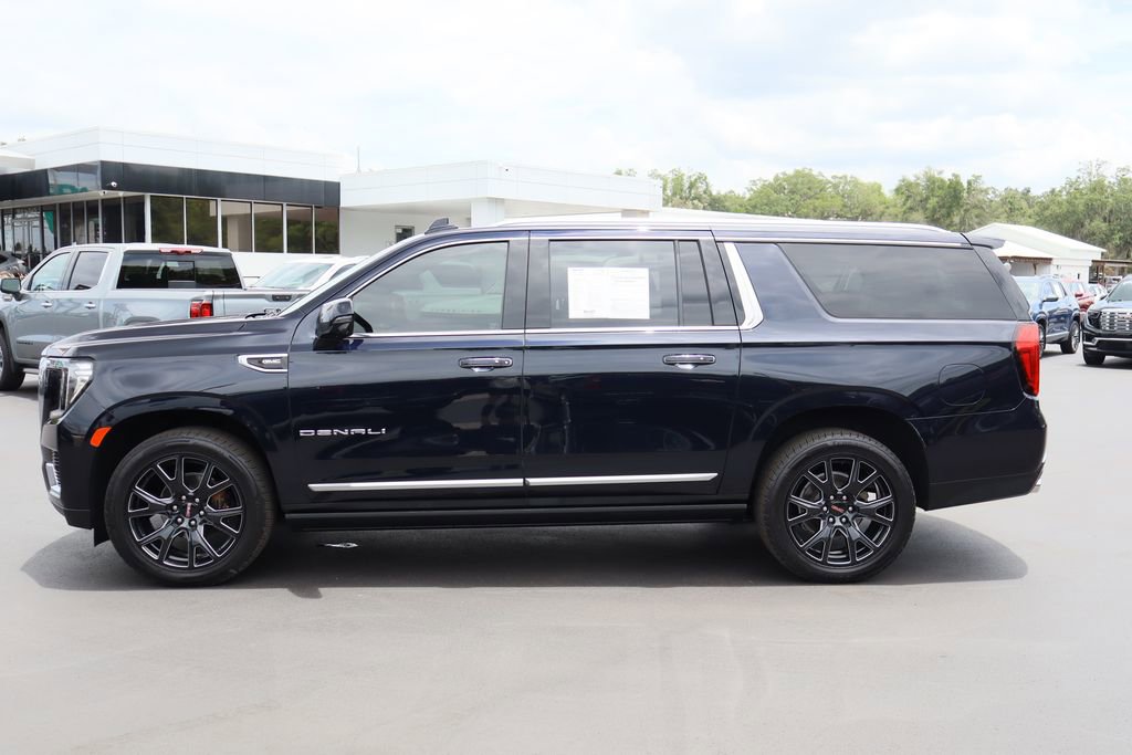 Used 2023 GMC Yukon XL Denali RWD image 6