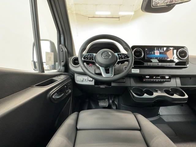 New 2024 Mercedes-Benz Sprinter 144 Cargo image 20
