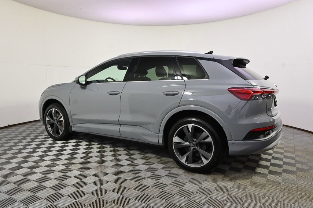 Used 2022 Audi Q4 e-tron Prestige image 3