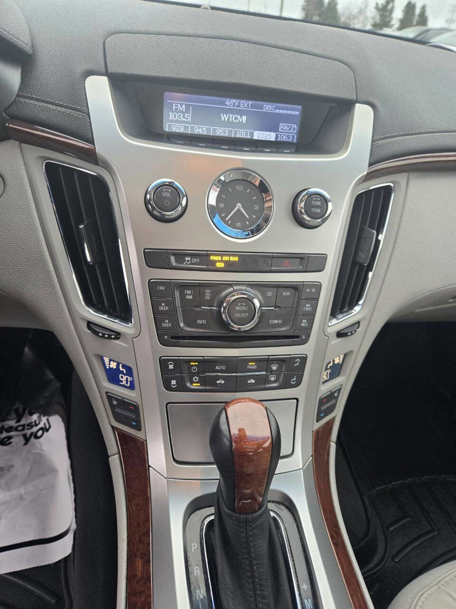 Used 2013 Cadillac CTS Luxury w/ Wood Trim Package image 28