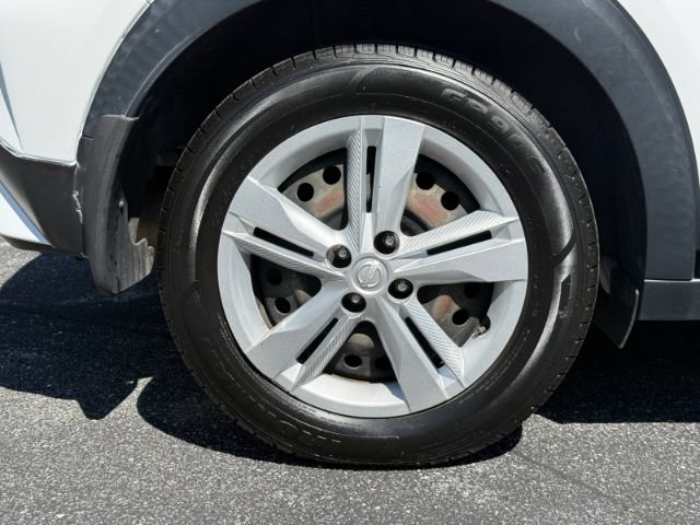 Used 2021 Nissan Kicks S FWD image 29