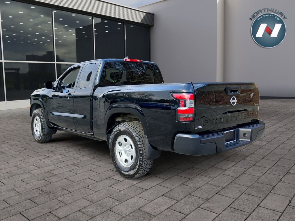 Used 2024 Nissan Frontier S AWD/4WD image 3